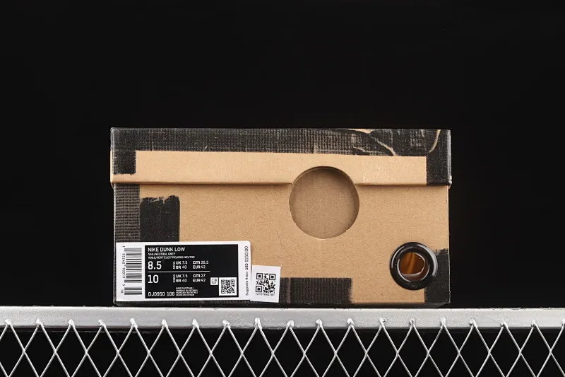 All categories Nk SB Dunk series Nk SB Dunk Low low-top sneakers pure original version OF x Nk Dunk Low OW SB smashing backboard fashion casual sneakers DJ0950-106